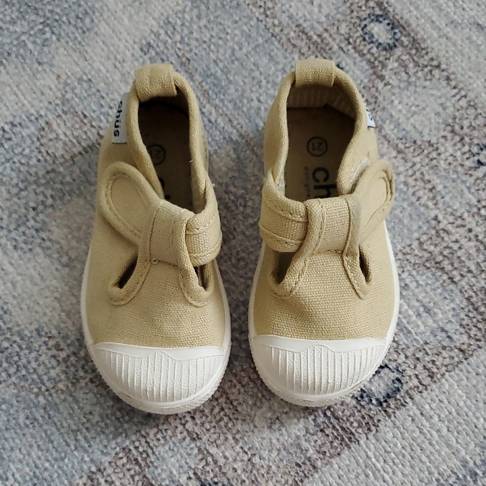 Chus Shoes Kids Tan Canvas Velcro Strap Sneaker Shoes sz21/5